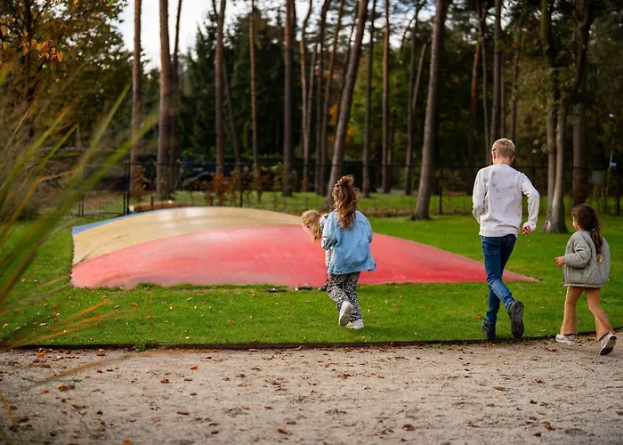 Parkzicht Met Zwembad & Sauna | 6 Personen Vila